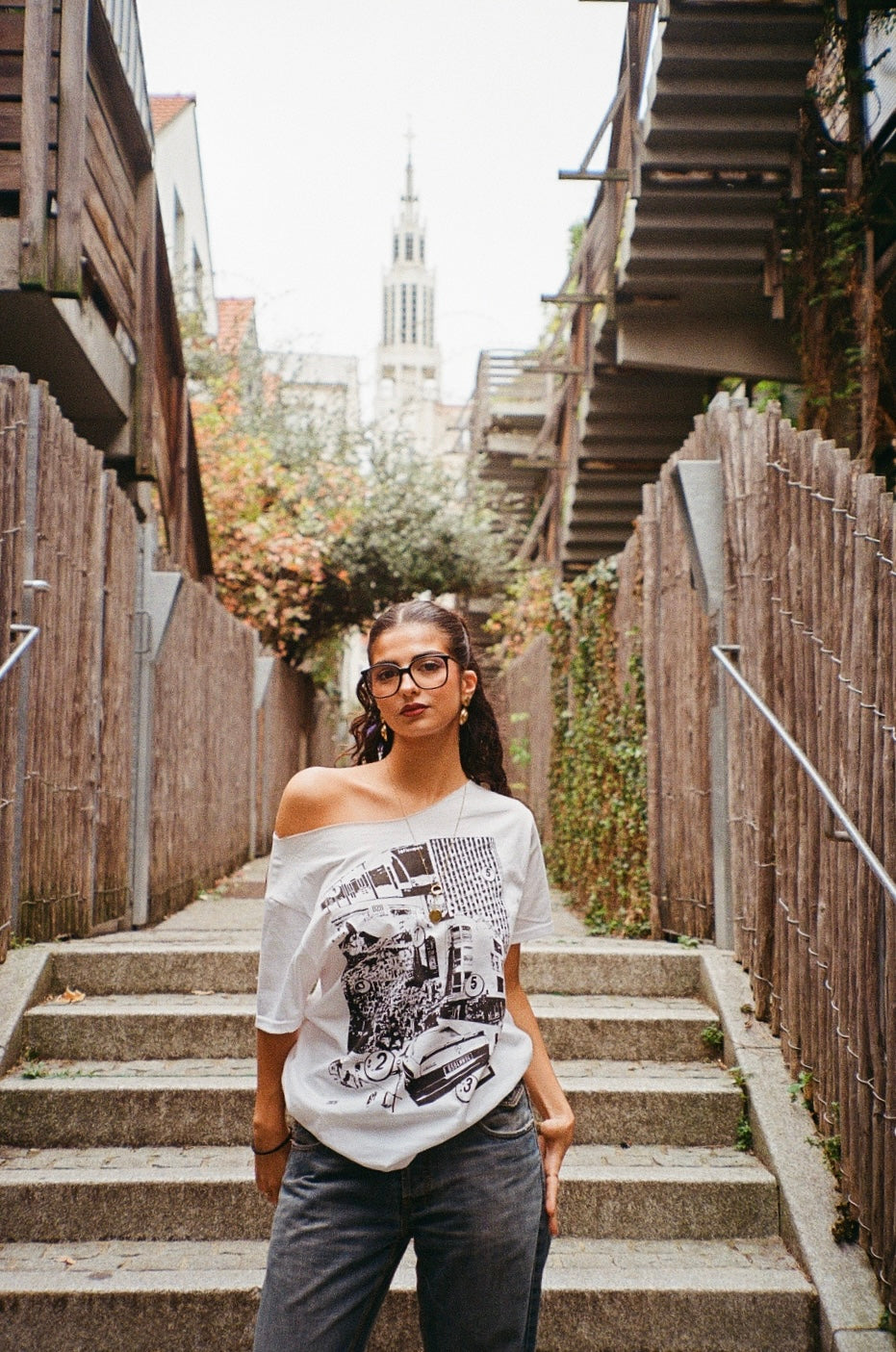 WHITE TEE ASYMÉTRIQUE